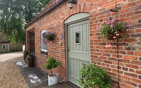 The Bolthole Barn With Wood-Fired Hot Tub